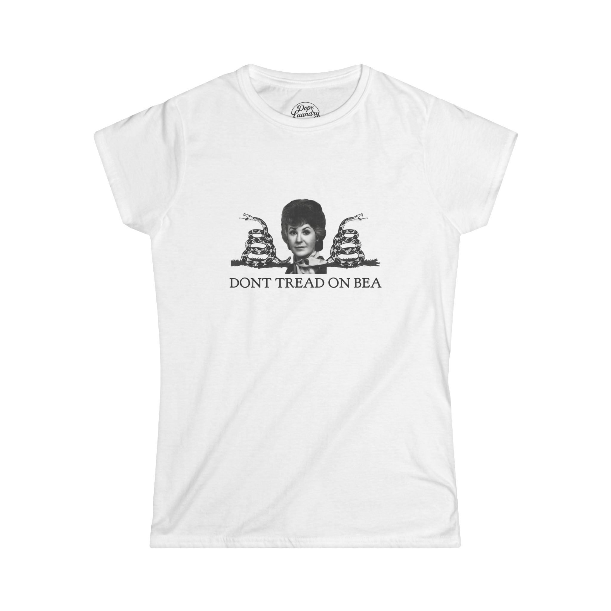 Don't Tread on Bea - Women's Grahic Tee