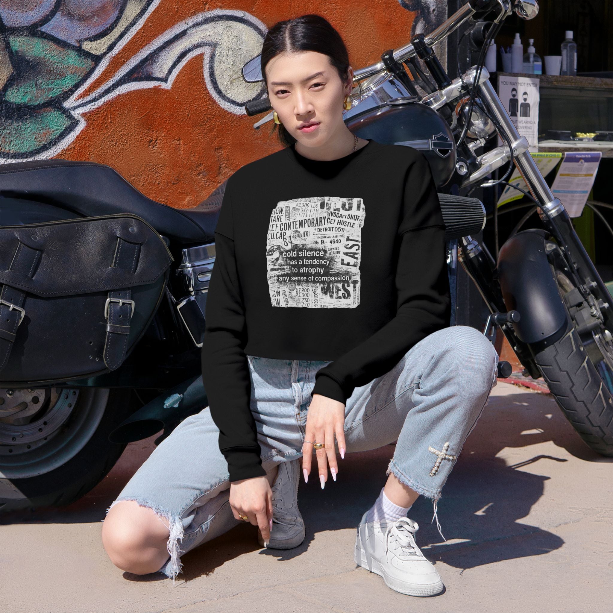 cold silence - cropped sweatshirt