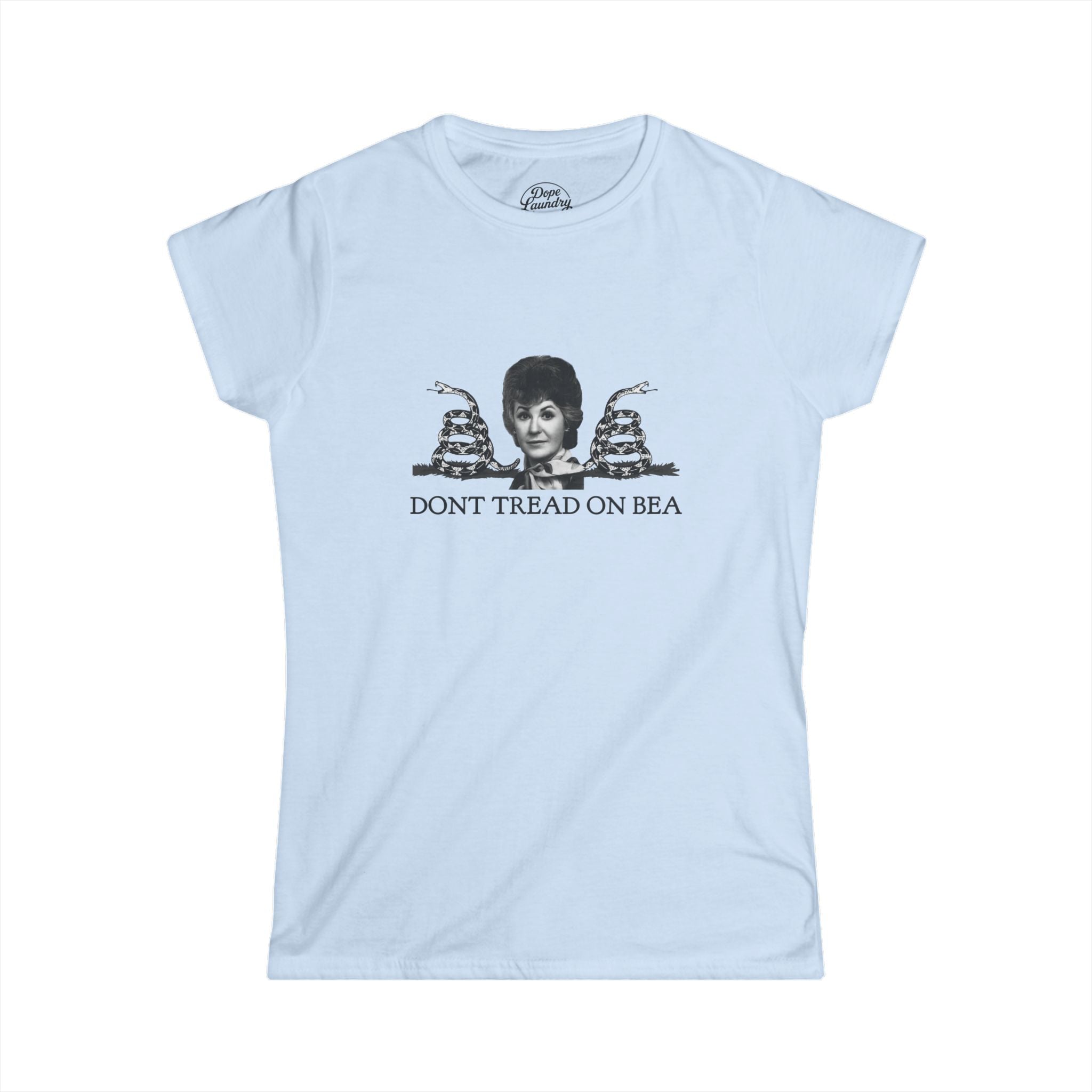 Don't Tread on Bea - Women's Grahic Tee